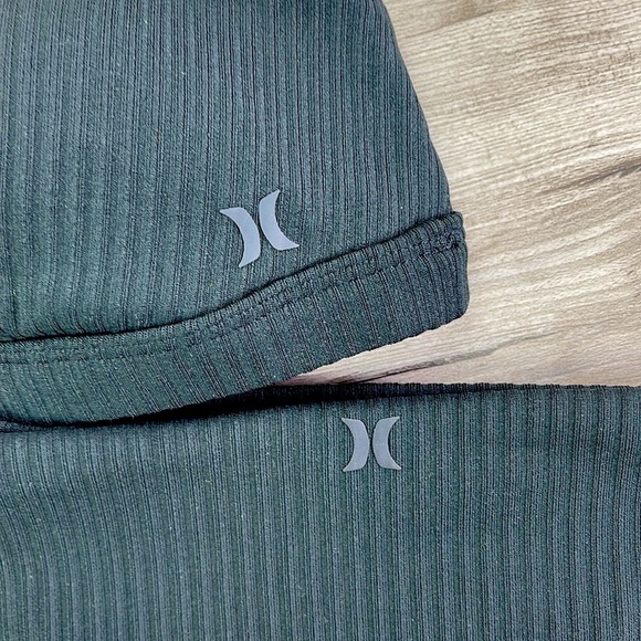 ☀️HURLEY☀️RIB TRIANGLE SRF TOP
RIB MOD SURF BOTTOM BIKINI SET - Picture 9 of 13